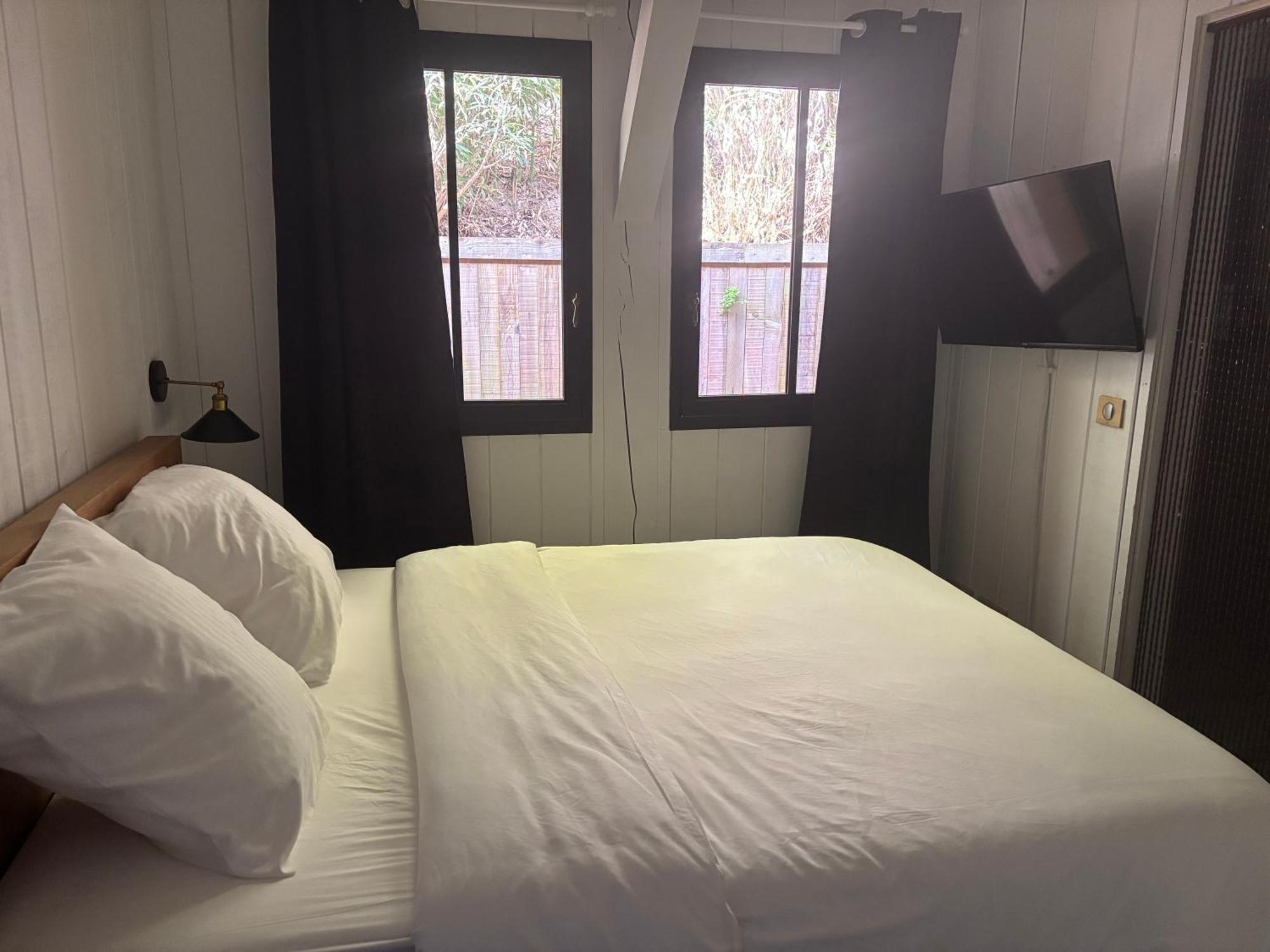 Chambre D'Hotes - Village Petit Piquey Lège-Cap-Ferret Quarto foto